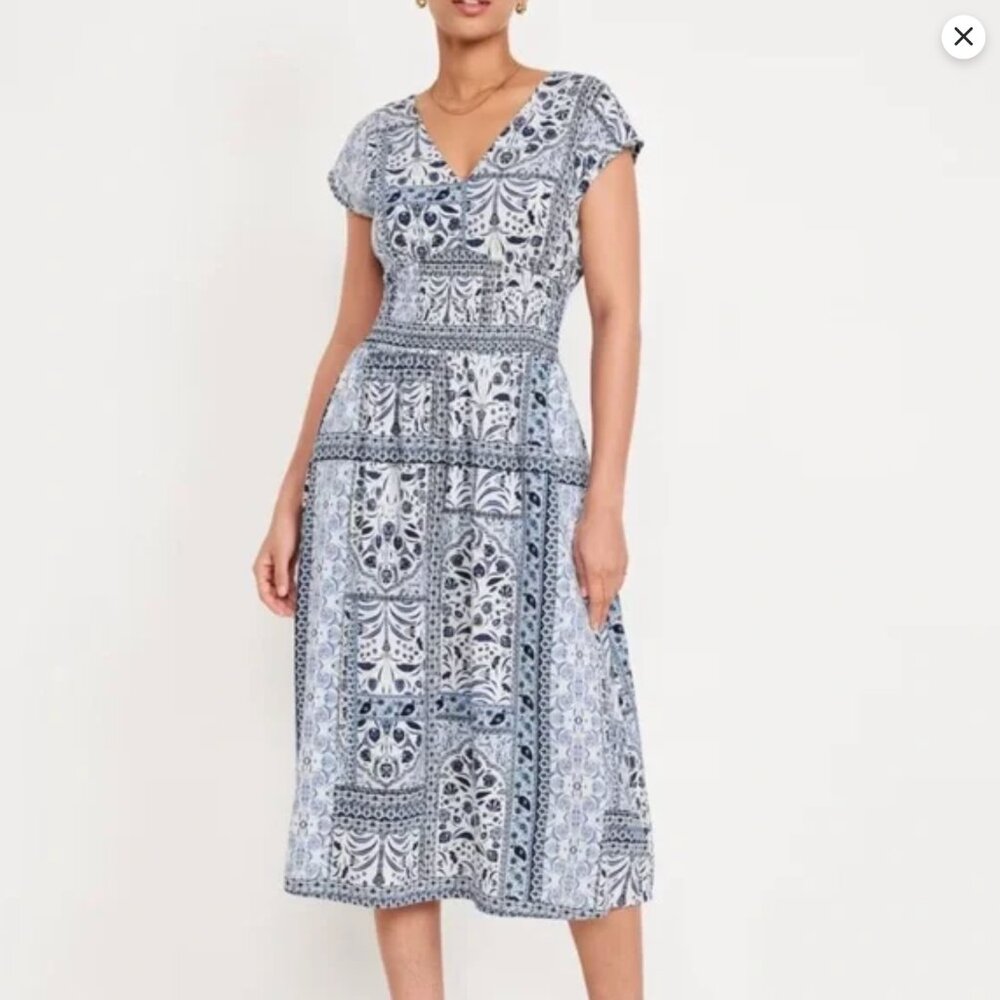 Old Navy Blue Paisley Print Waist-Defined Smocked Midi Dress